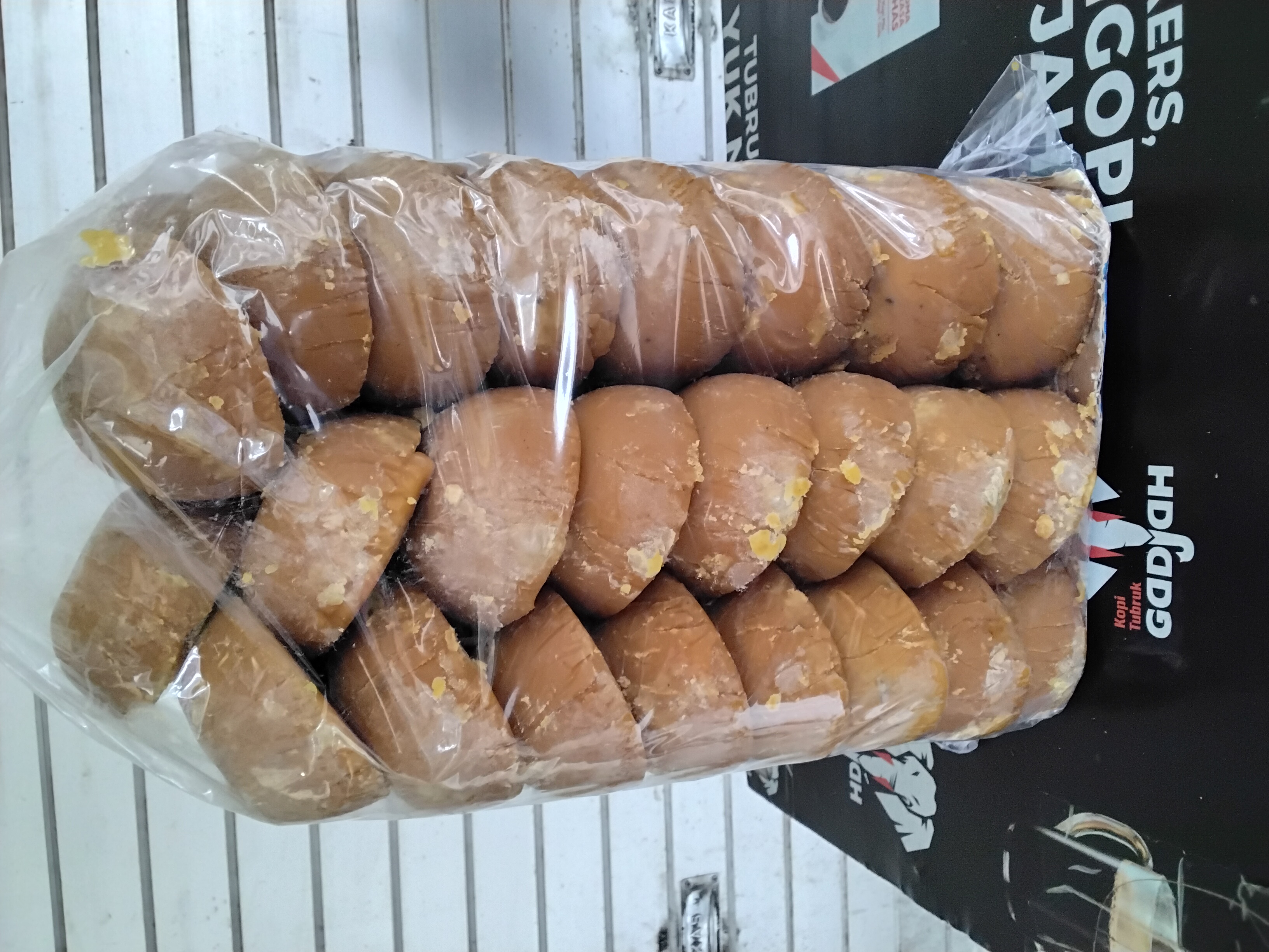 Gula batok besar sp